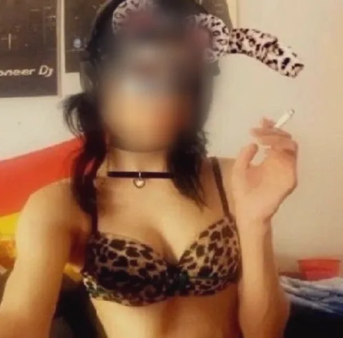 Alina, 32