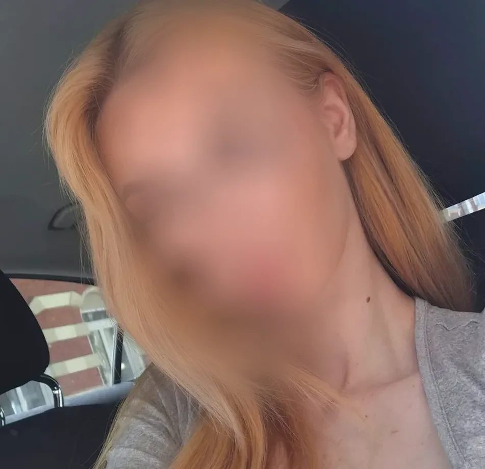 Emilia, 20