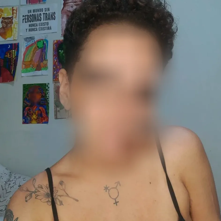 Fabienne, 26