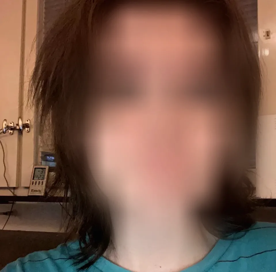 Isabell, 29