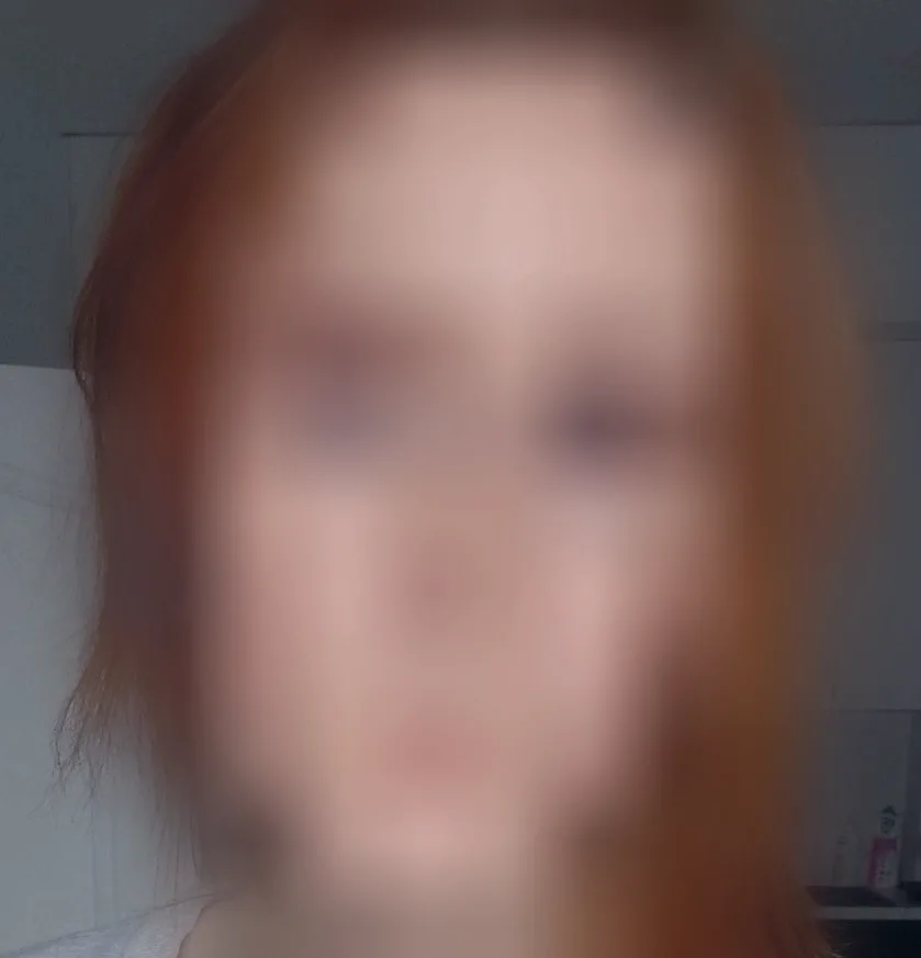 Sarah, 22